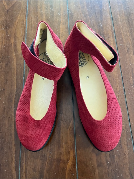 Loints Of Holland Shoes - Loints of Holland Red Suede Mary Jane Flats with Ankle Strap (sz 37)